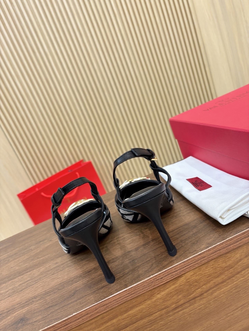 Va1e*ntin0 heeled shoes